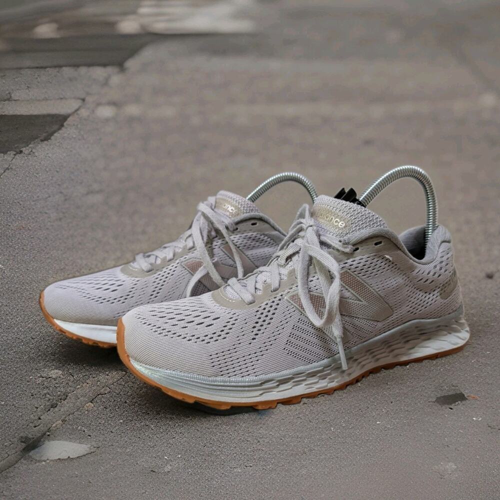 New Balance WARISLO1 Fresh Foam Arishi Grey Silver Sneakers Women's Size 9 B